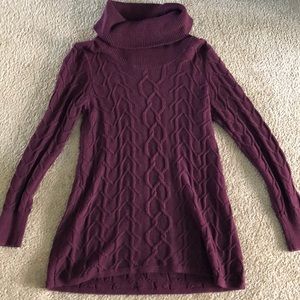 Burgundy sweater tunic